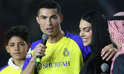 Une loi en Arabie Saoudite interdit à Cristiano Ronaldo d’être sous le même toit que sa compagne.