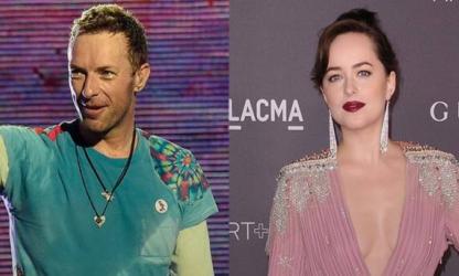 Chris Martin & Dakota Johnson en couple, et le font savoir !