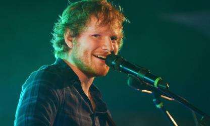 Ed Sheeran arrête son show deux fois pour aller aux toilettes !