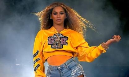 Beyoncé marque l'histoire au festival Coachella !