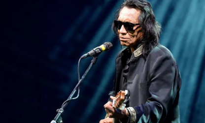 L'icône longtemps méconnue du folk rock, Sixto Rodriguez tire sa révérence 