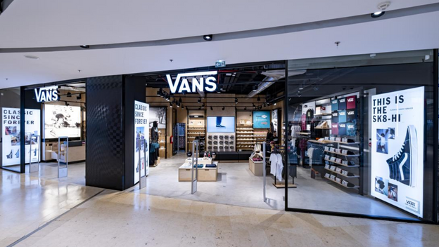 VANS ouvre à AnfaPlace Mall à Casablanca