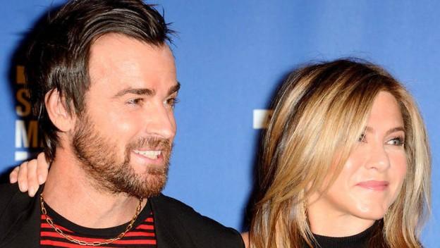 Jennifer Aniston officiellement divorcée de Justin Theroux !