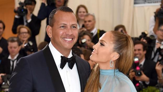 Jennifer Lopez s’est fiancée à Alex Rodriguez !