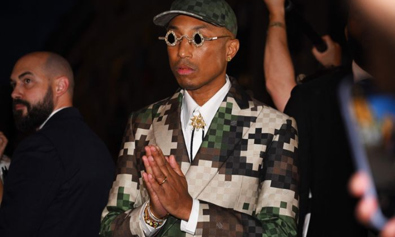 Pharrel Williams fait une belle sensation avec Louis Vuitton 