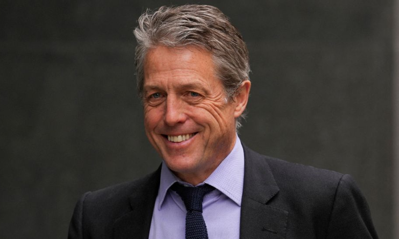  Hugh Grant conclut un accord financier avec The Sun