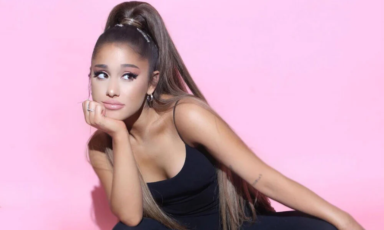 Ariana Grande partage un souvenir d'enfance hilarant pour son 31e anniversaire